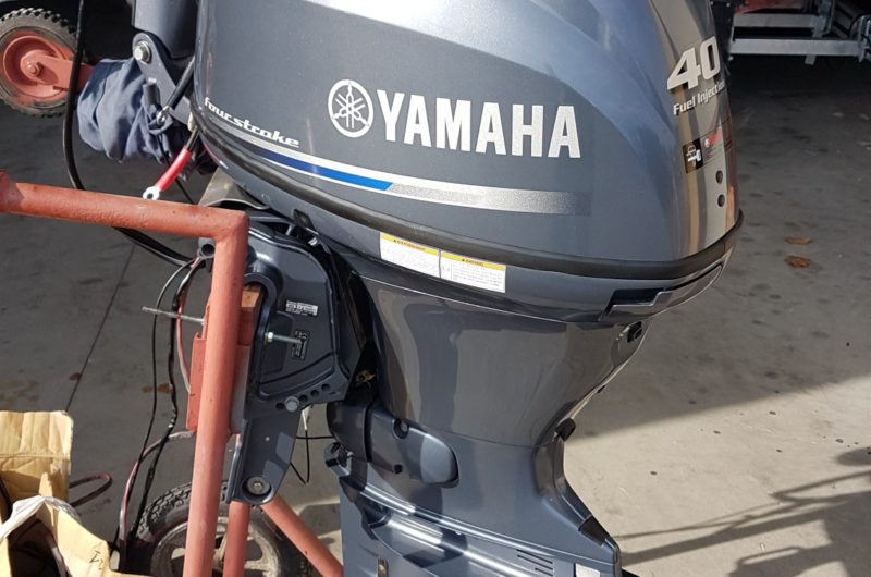 Yamaha F40 FEHDS, gambo corto manetta