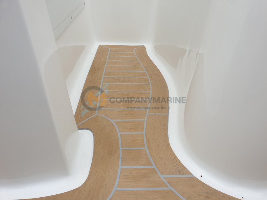 montaggio finto teak per barche - marinello 18