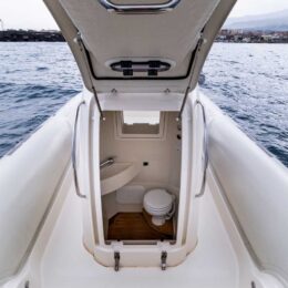 wc cabina gommone bsc 85
