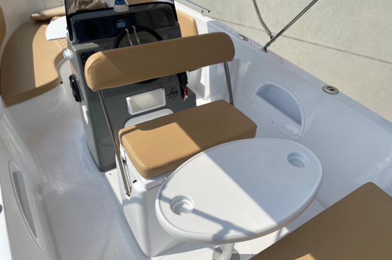 Foto Barca Open Calion Boats 197 + Yamaha F40 HETL New - 9