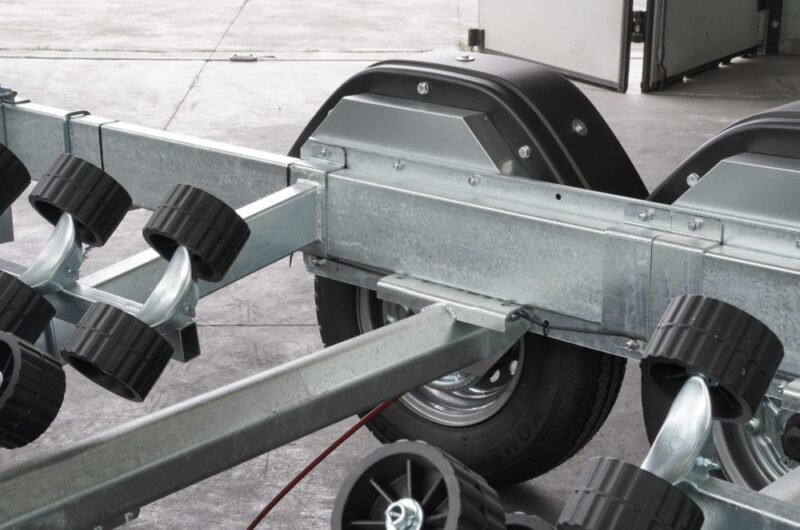 Carrello Barca o Gommone 3500 Kg Doppio Asse (9)