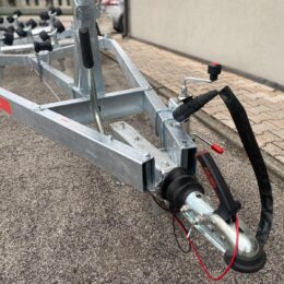 carrello barca 1300 1500 1800 kg (6)