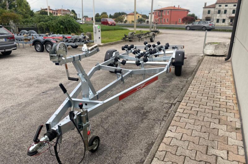 carrello barca 1300 1500 1800 kg (8)