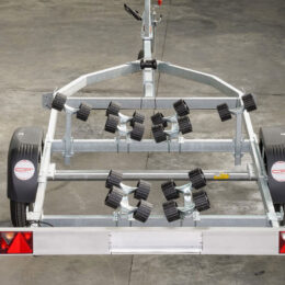 carrello barca 5 metri omologato