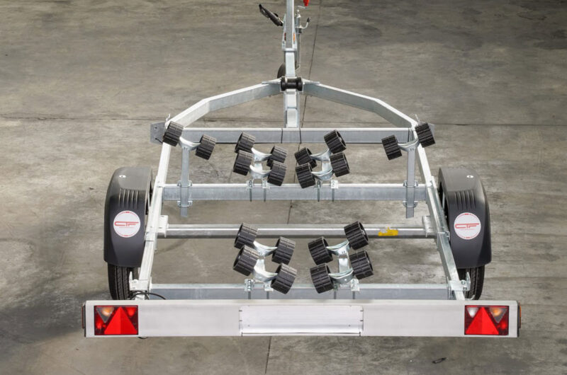 carrello barca 5 metri omologato