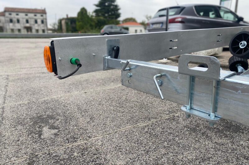 carrello satellite 1800