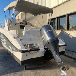 3f2ebde9-28c6-46ef-b369-9d2d828a7527 Foto PRONTA CONSEGNA Marinello 650 Cabin + Yamaha F150 4 tempi - 6