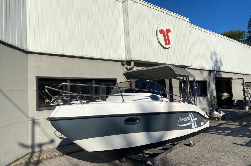 Apri foto 5b7d4c06-659a-41f5-96f7-2e81cecbd201 marinello 650 cabin usato