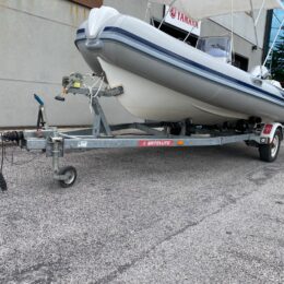 9f544ae1-939a-42d8-bd3e-b246243906f9 Foto Occasione Usato Gommone Ondina 5 mt + 75 Honda + Rimorchio - 6