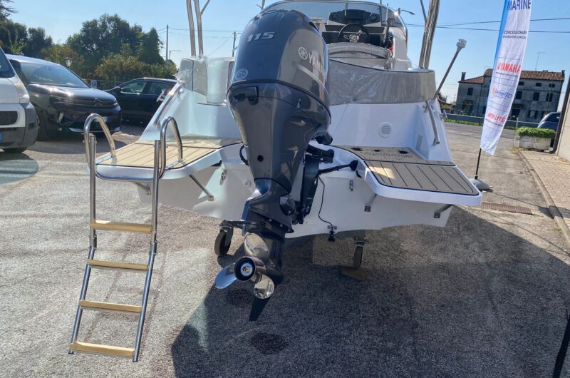 Foto DEMO Marinello 590 Cabin + Yamaha F115 Pronta Consegna - 6
