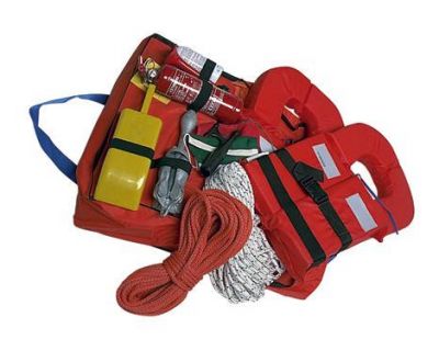 Dotazioni di Bordo: Consigli su Come Navigare Tranquilli, Comodi e Sicuri